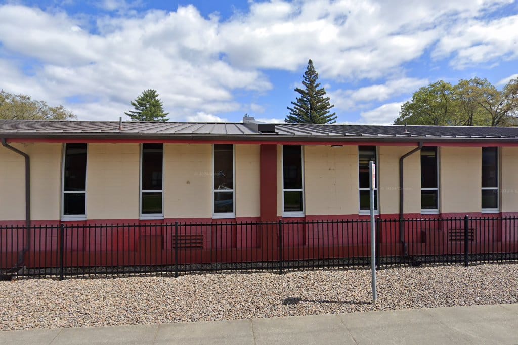 Rogue River Elementary School