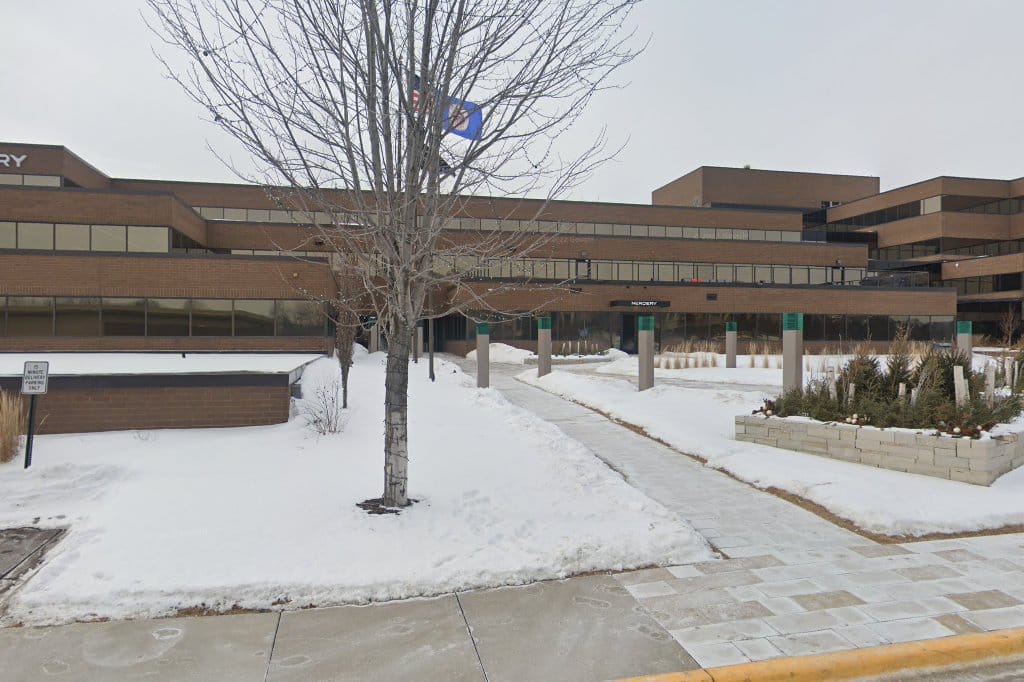DeVry University Edina, Minnesota