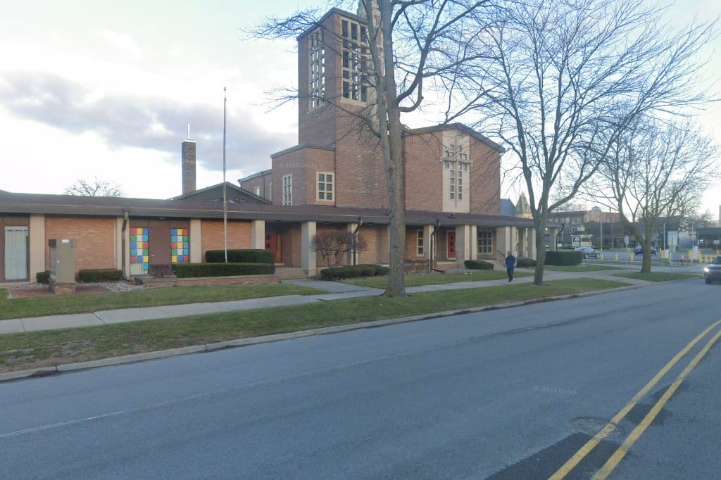 Holy Cross Lutheran School