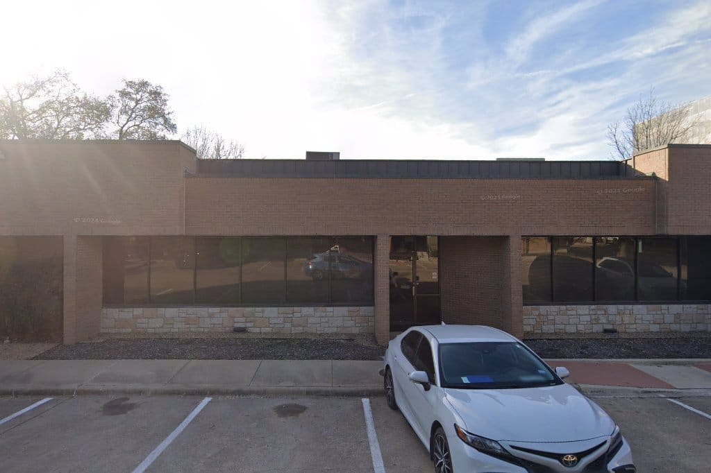 Bending Oaks High School