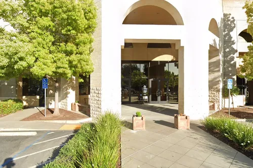 Yavneh Day School