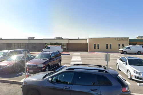 Woodlake Elementary School