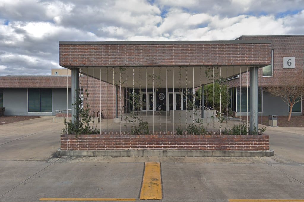 Clear Horizons Early College High School