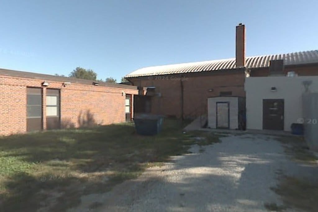 Elmwood-Murdock Public School