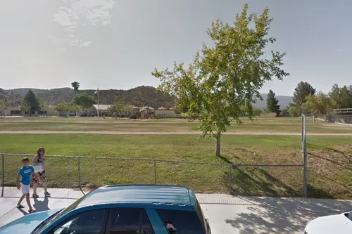 Pinetree Community Elementary School