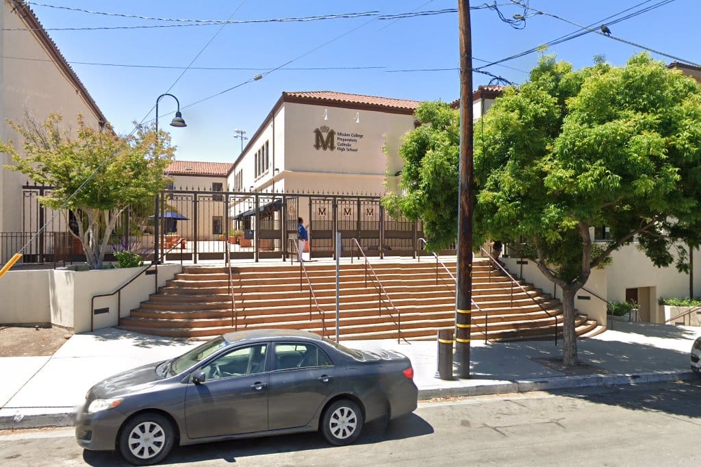 Mission College Preparatory Catholic High School