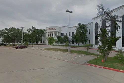 Harmony School Of Political Science And Communication