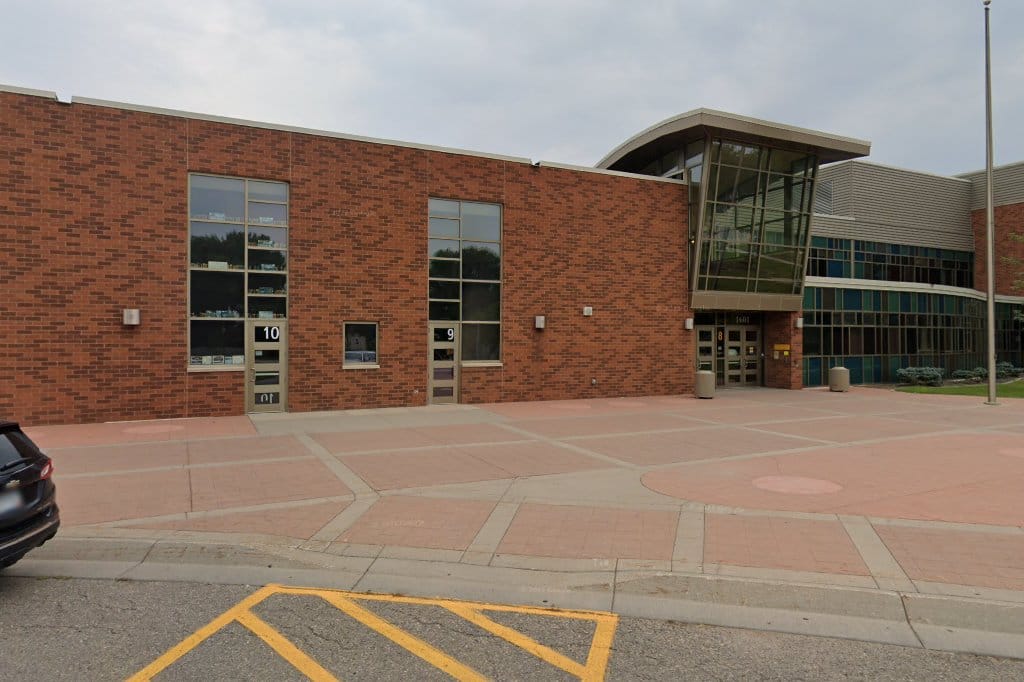 Carl Ben Eielson Middle School
