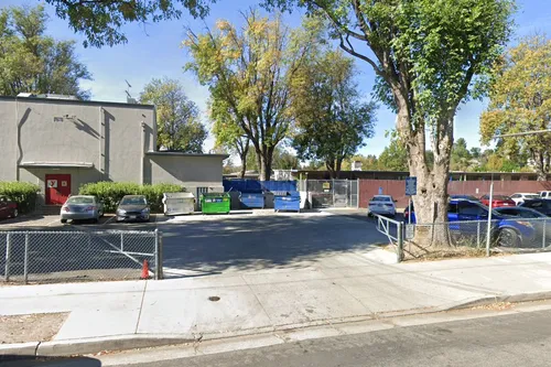 Woodlake Avenue Elementary School