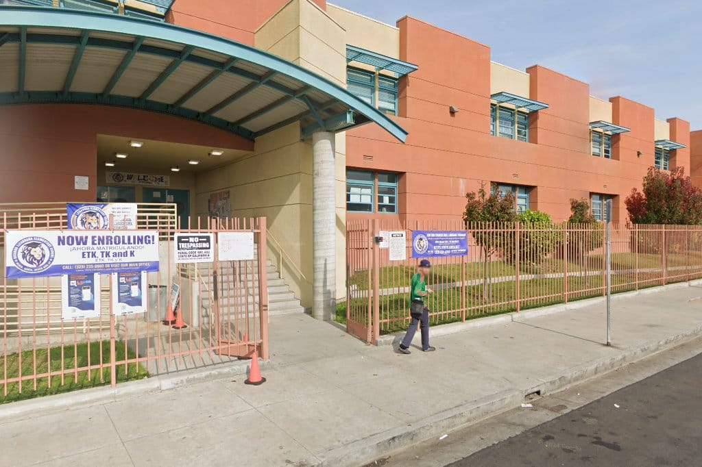 Ricardo Lizarraga Elementary School