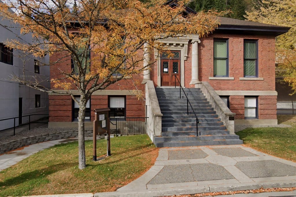 Wallace Public Library