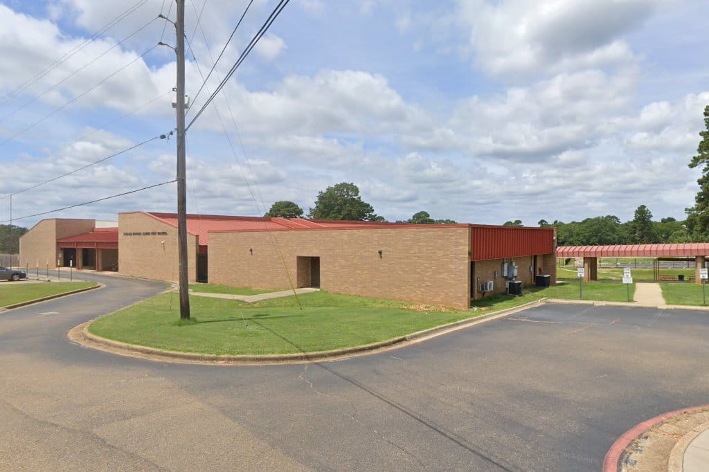 Hughes Springs Junior High School