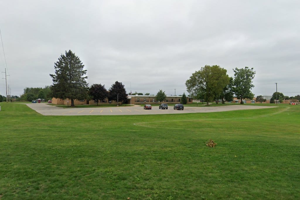 Quest Middle School Of Lewisville