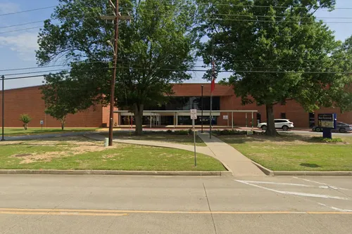 Pine Tree Elementary School