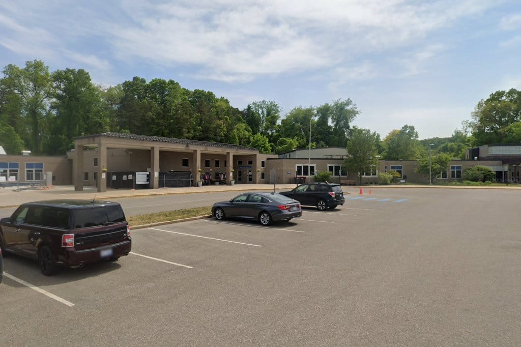 Ada Vista Elementary School