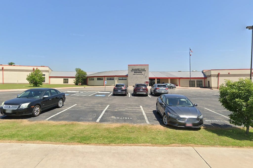 Robert E Lee Intermediate School