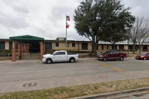 Lively Elementary School