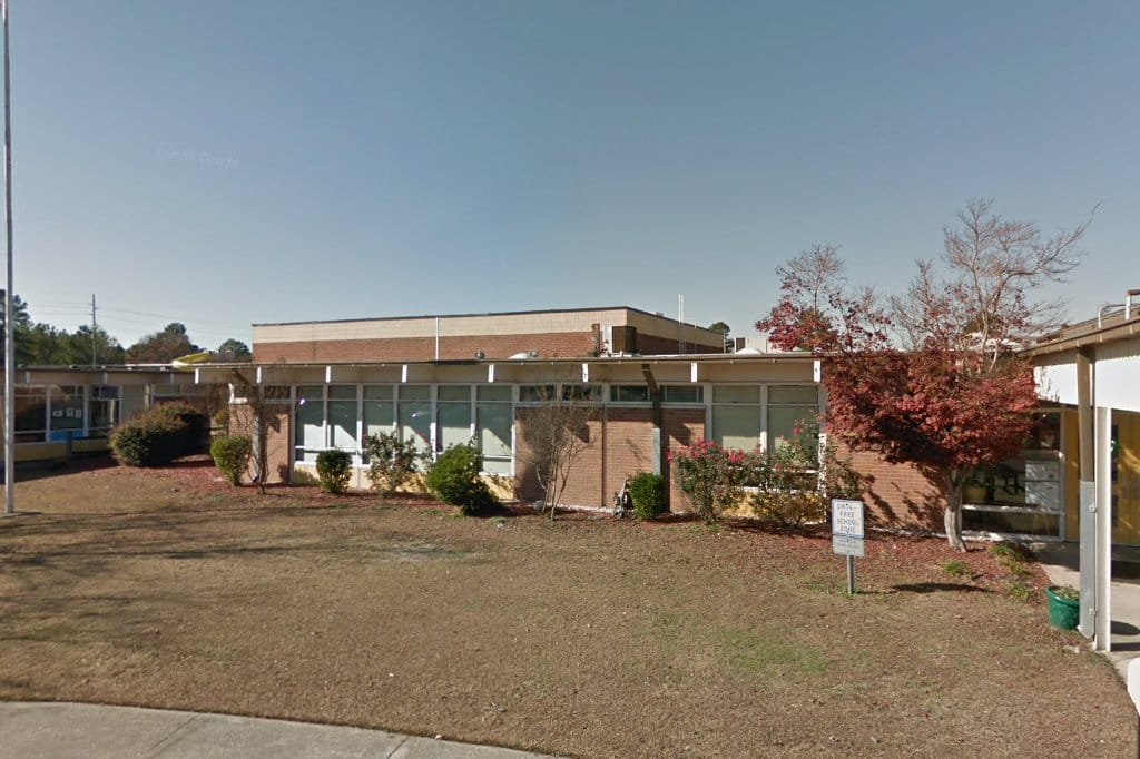 College Lakes Elementary School