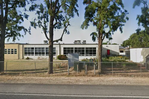 Pond Elementary School