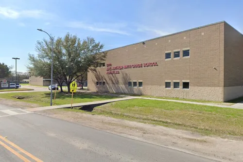 Macarthur Ninth Grade School
