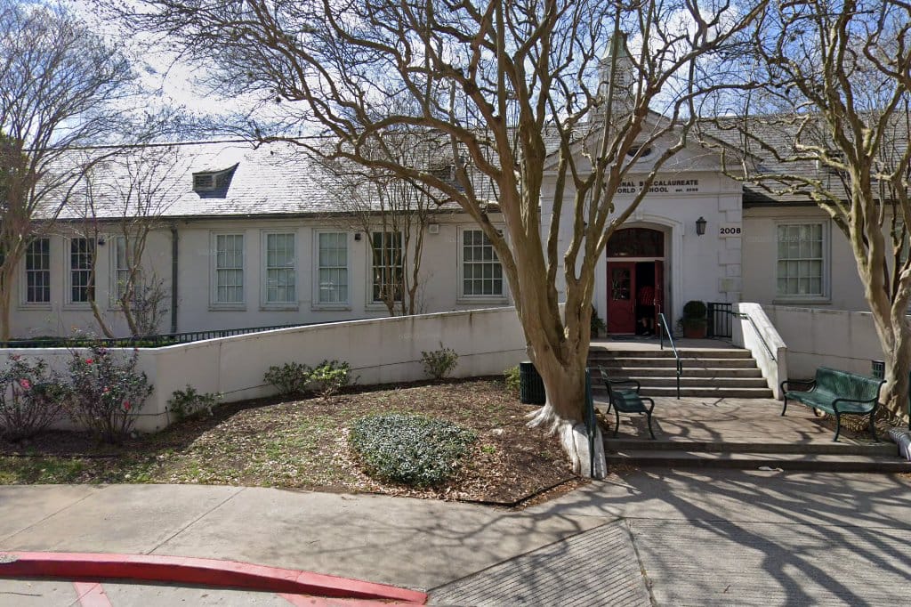 River Oaks Middle School