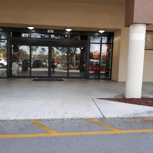 Walgreens Pharmacy