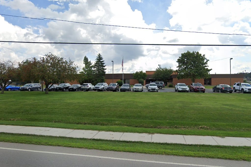 Roy E Holmes Elementary School