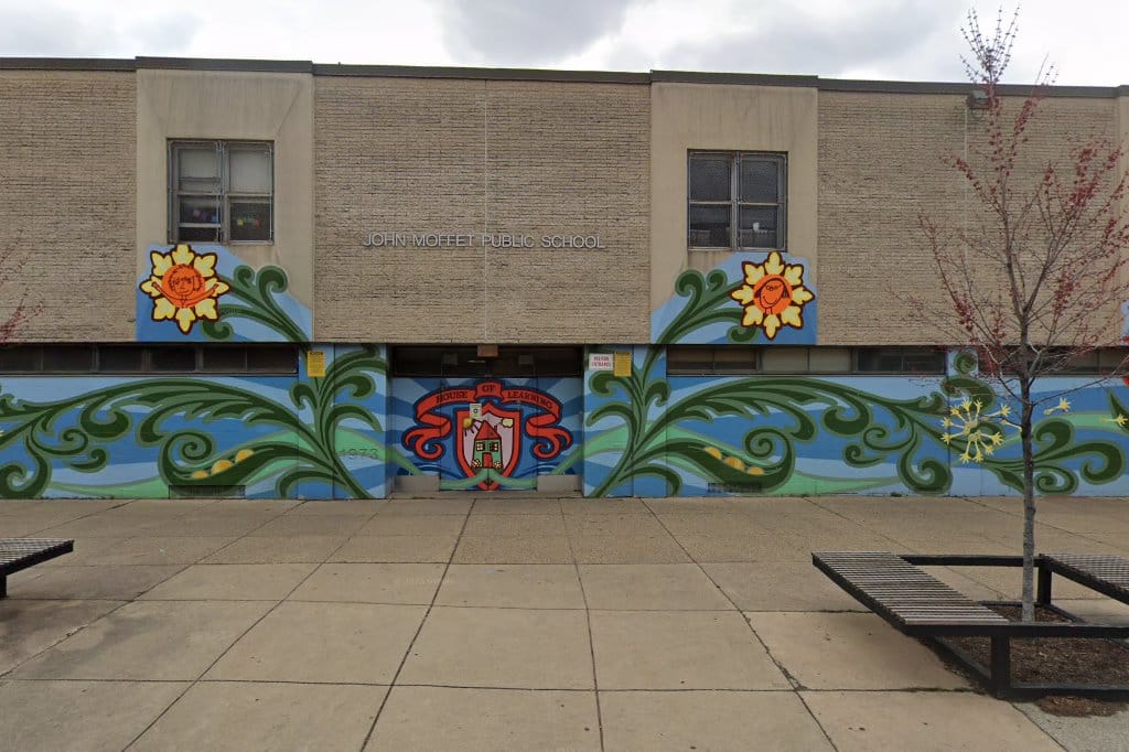 Moffet John School