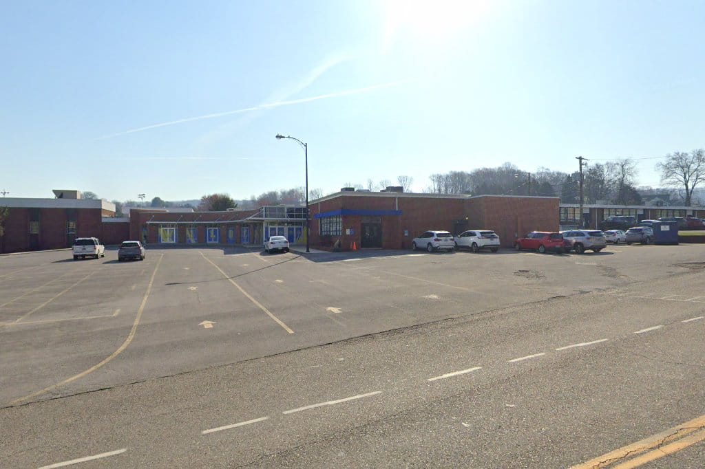 Brown Joseph H School