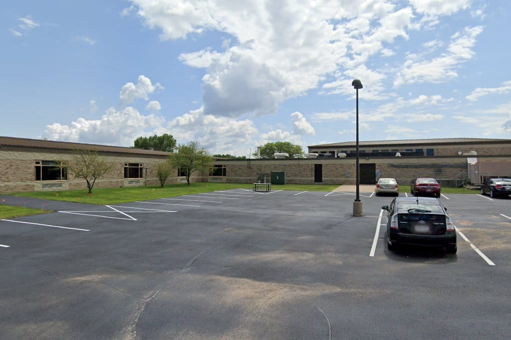 Forest Glen Elementary School