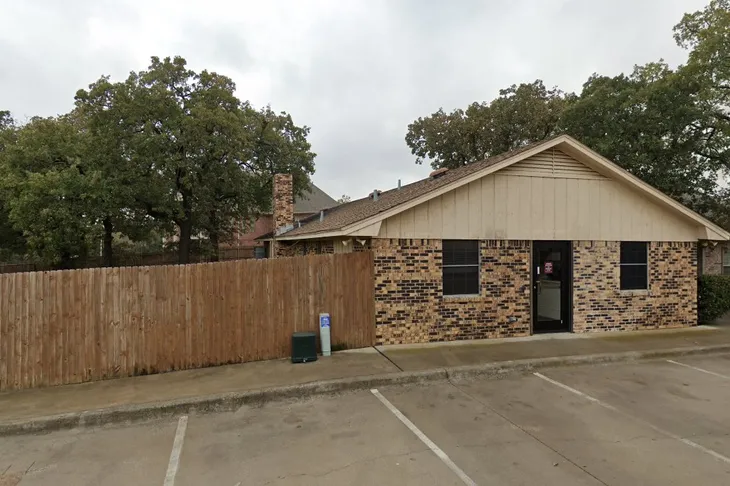 Animal Hospital on Teasley Lane