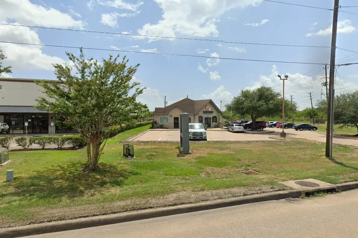 Claws & Paws Veterinary Hospital