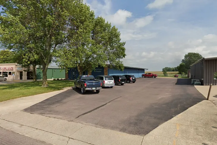 Chain of Lakes Pet Hospital