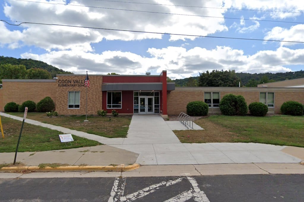 Coon Valley Elementary School