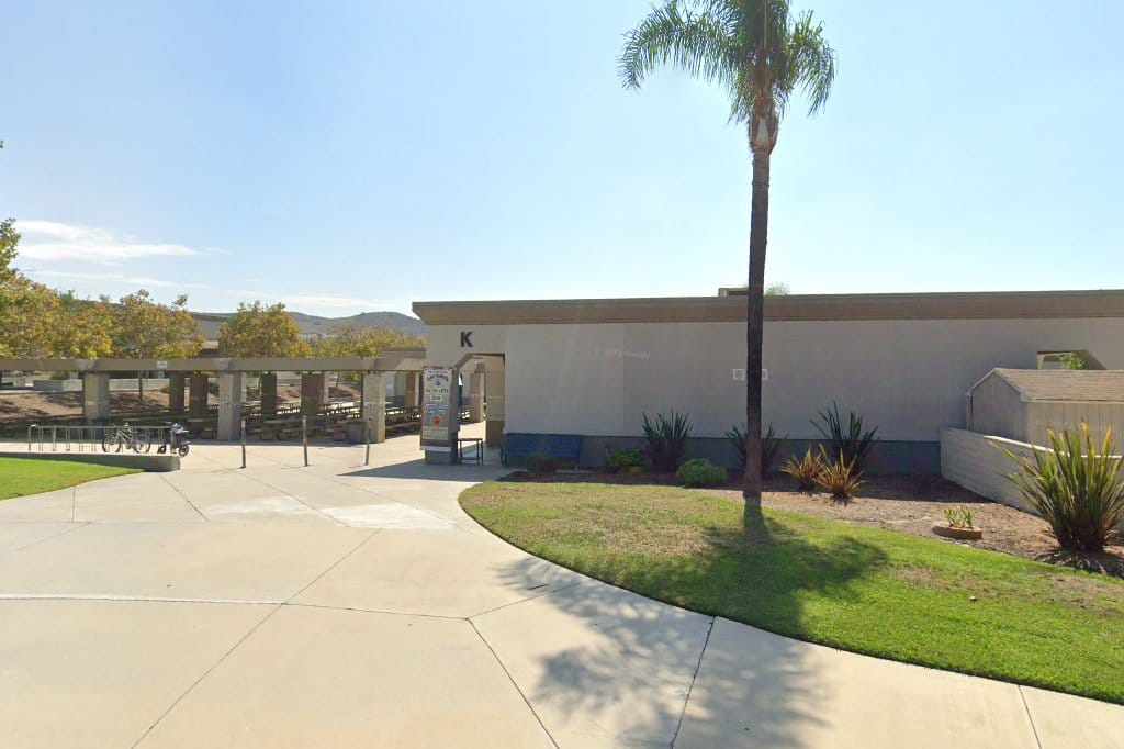Las Flores Elementary School