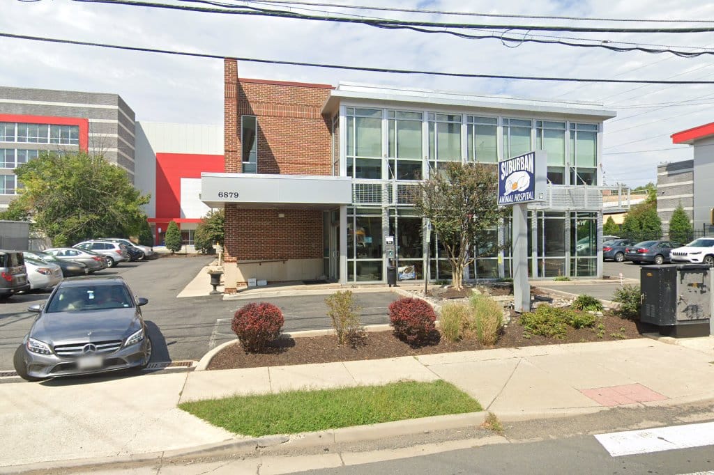 Suburban Animal Hospital in Arlington