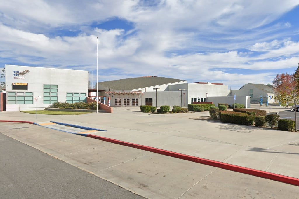 Rio Del Norte School