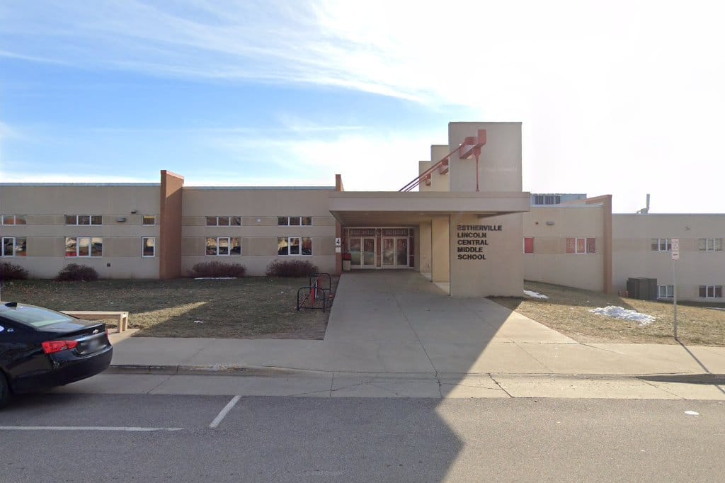 Estherville Lincoln Central Middle School