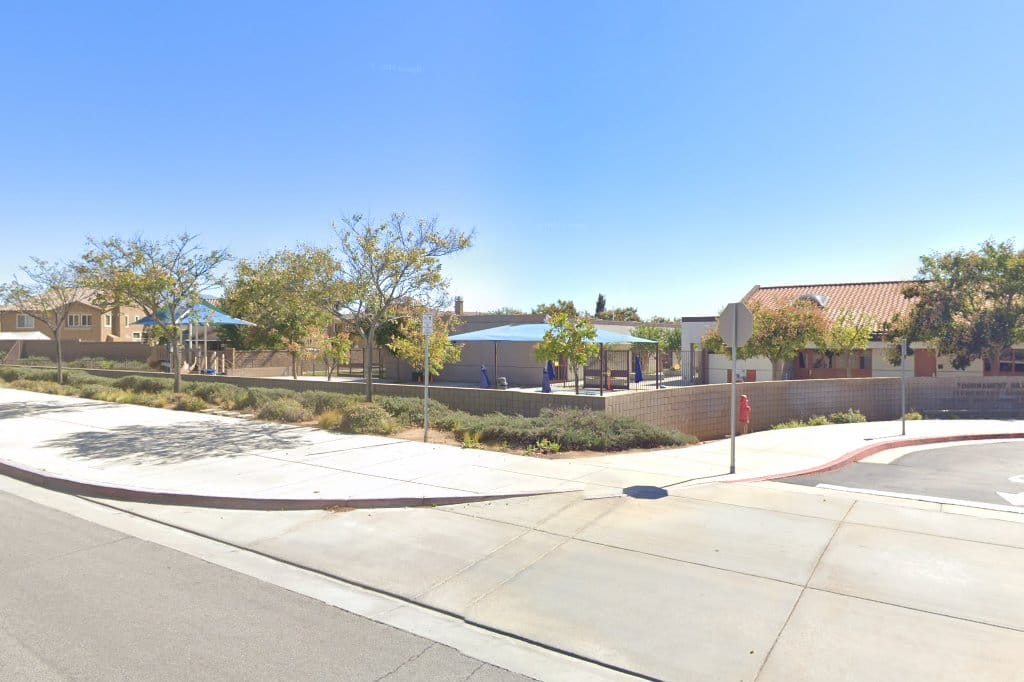 Tournament Hills Elementary School