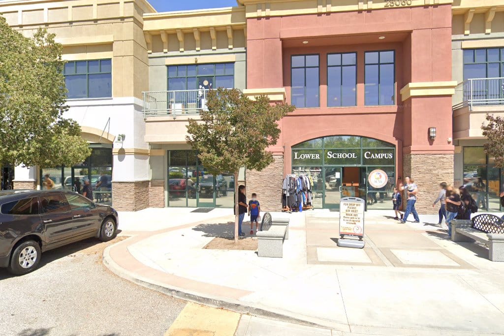 Santa Clarita Valley International School