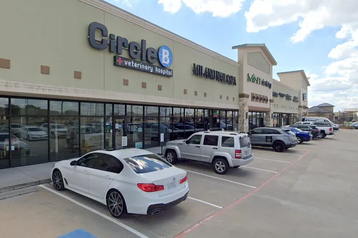 Circle B Veterinary Hospital