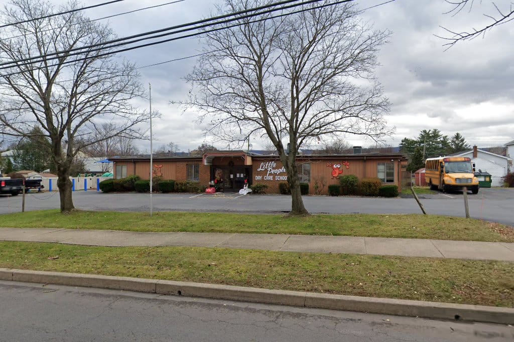Little People Day Care School