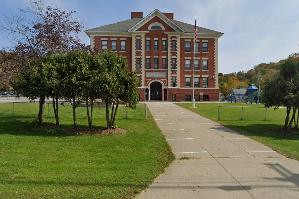 Barton Graded School