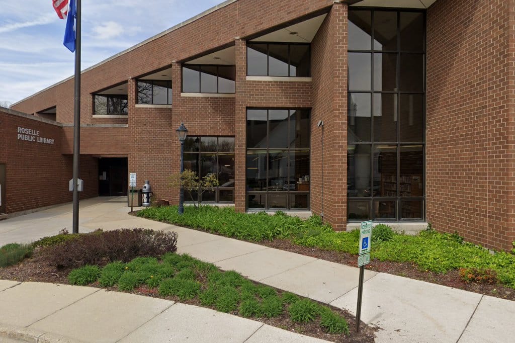 Roselle Public Library