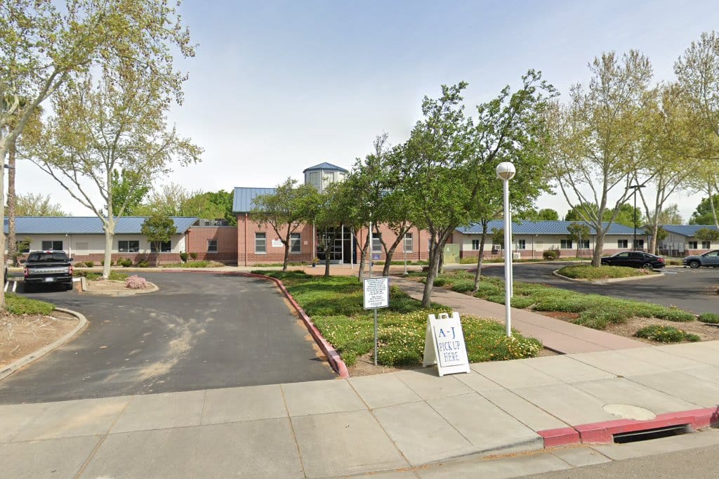 Tom Hawkins Elementary School