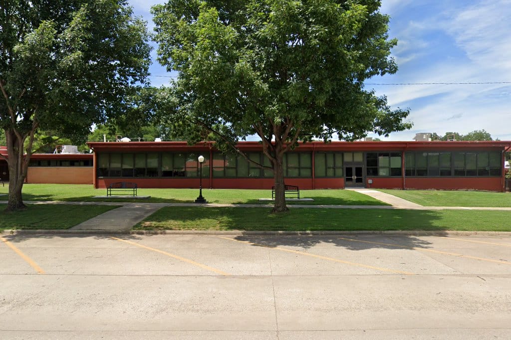 Wynnewood High School