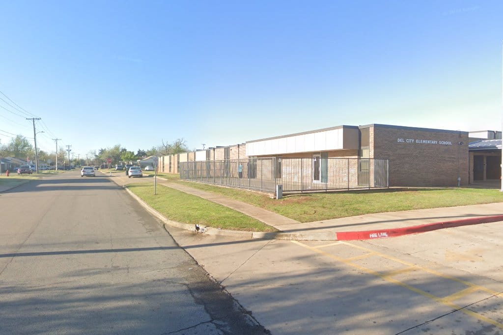 Del City Elementary School