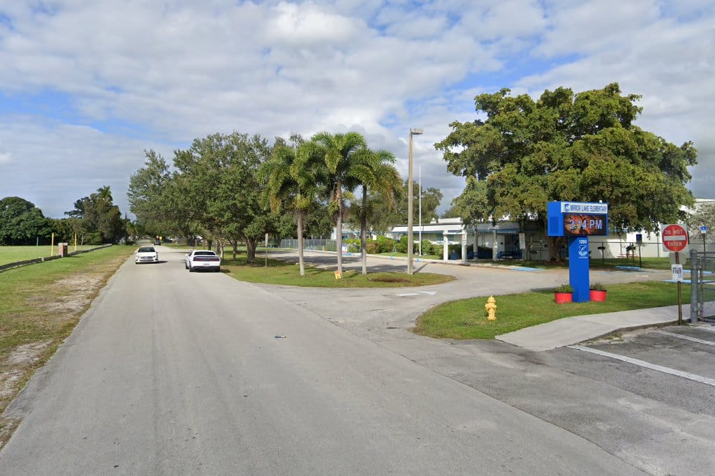 Mirror Lake Elementary School