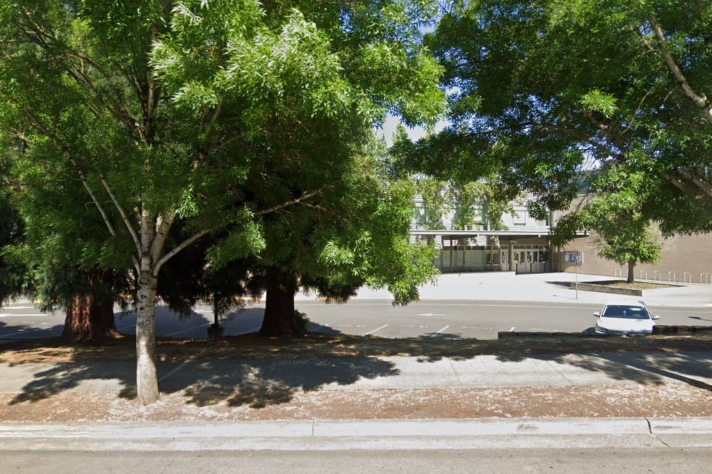 Aloha-Huber Park K-8 School