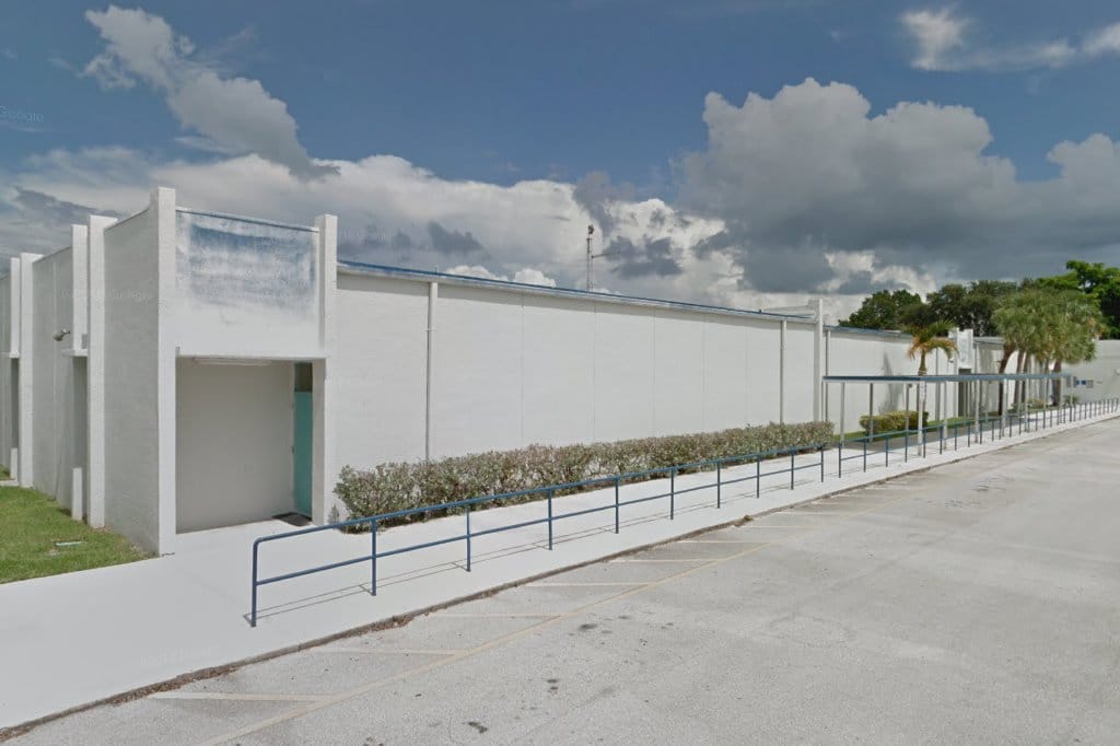 Pembroke Lakes Elementary School